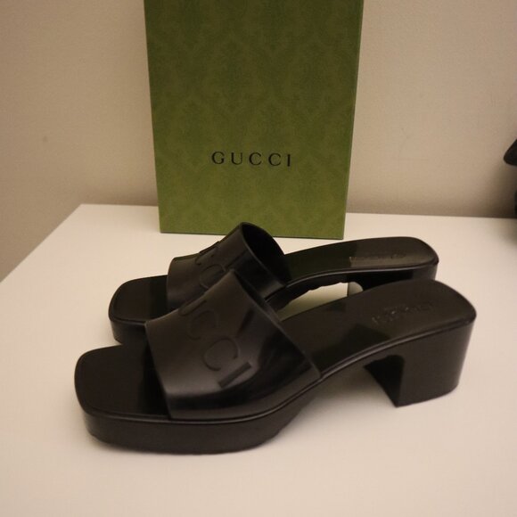 Gucci Black Rubber Heeled Slides Size 8 38IT with Gucci Box - Picture 1 of 6